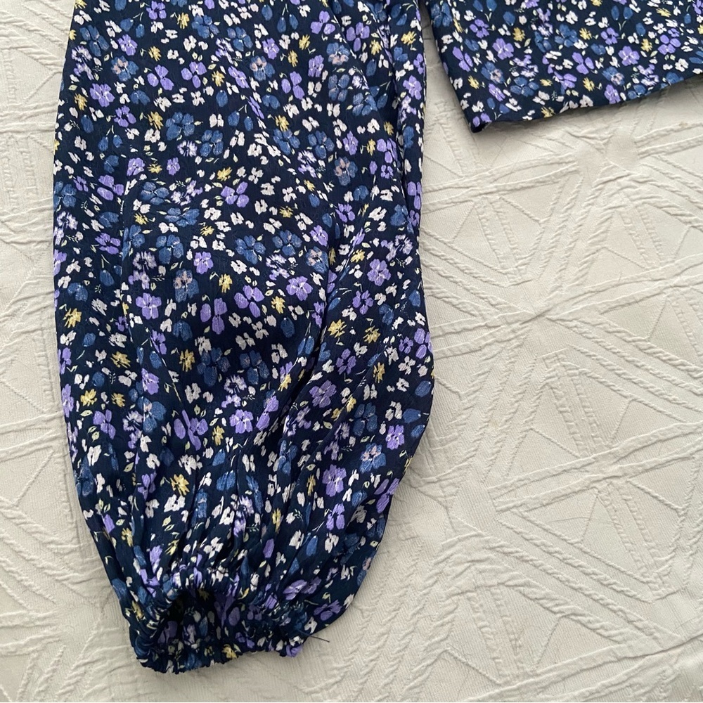 Dynamite Blue Floral Cropped Square Neck Blouse - Picture 5 of 12